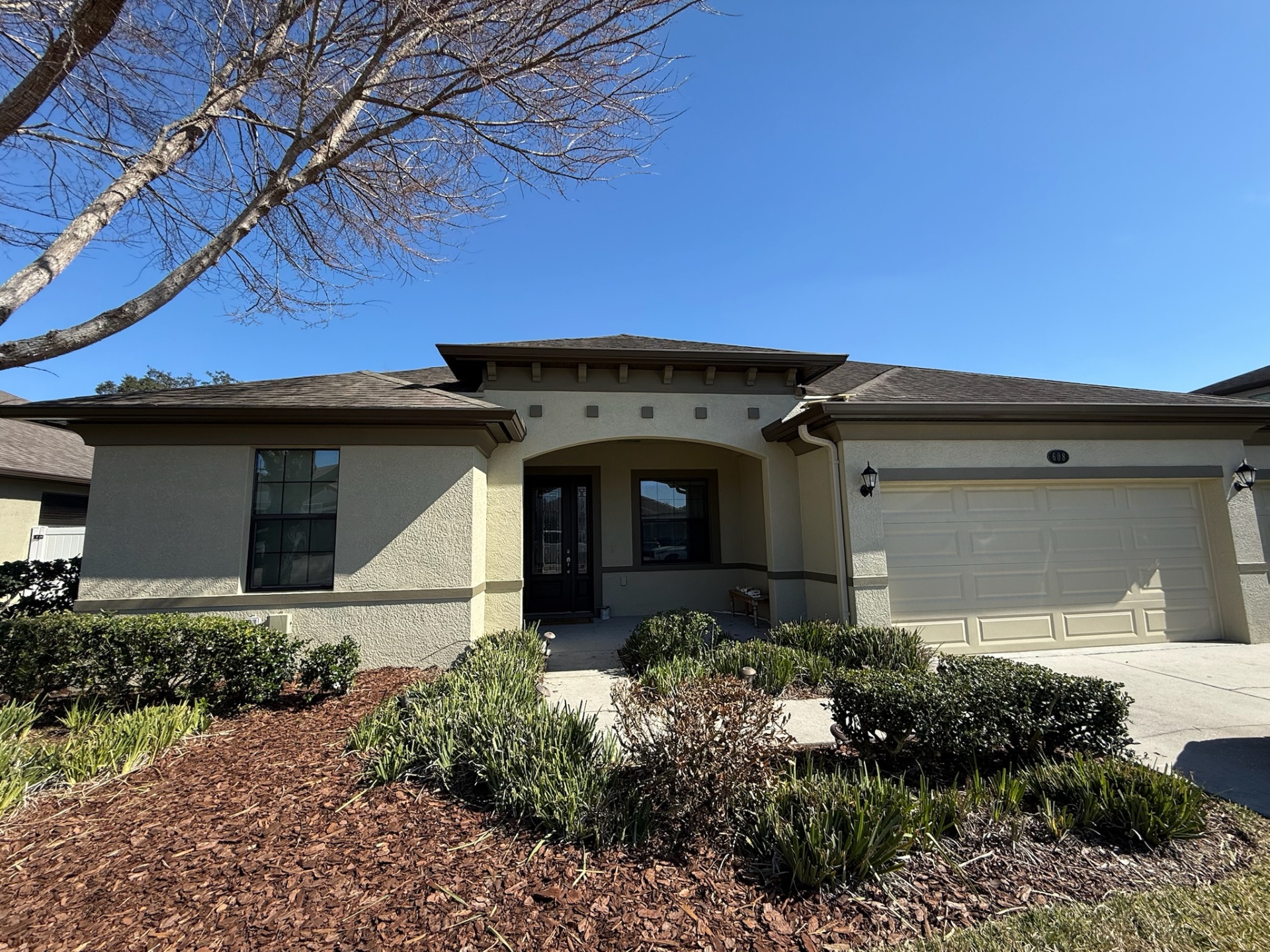 House painting Brandon FL - Premier Contractors FL