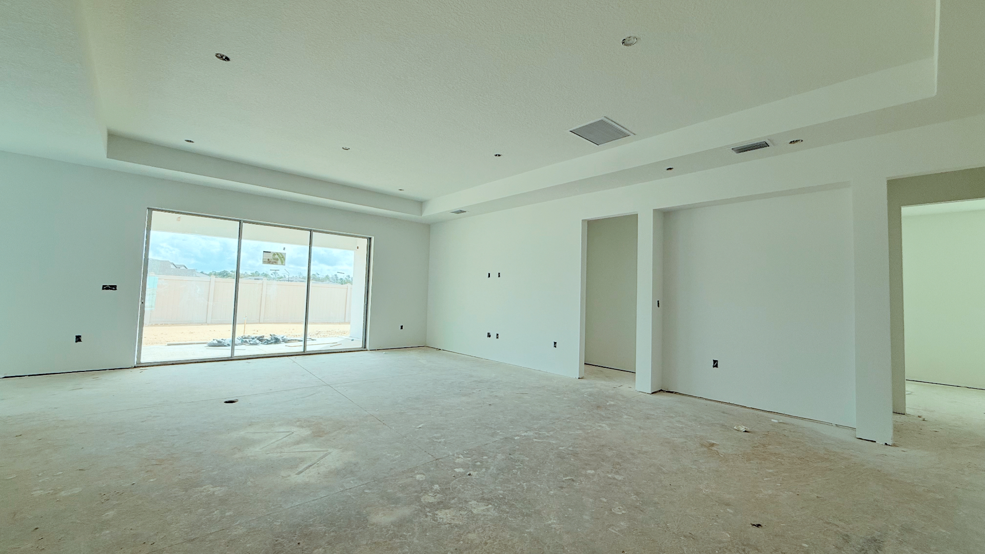 Commercial construction painting Tampa - Premier Contractors FL